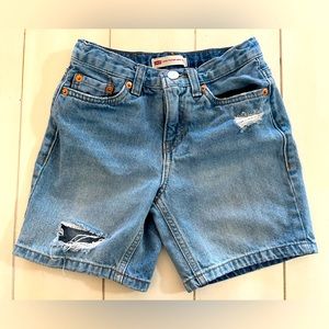 Levi’s Girlfriend Midi Short